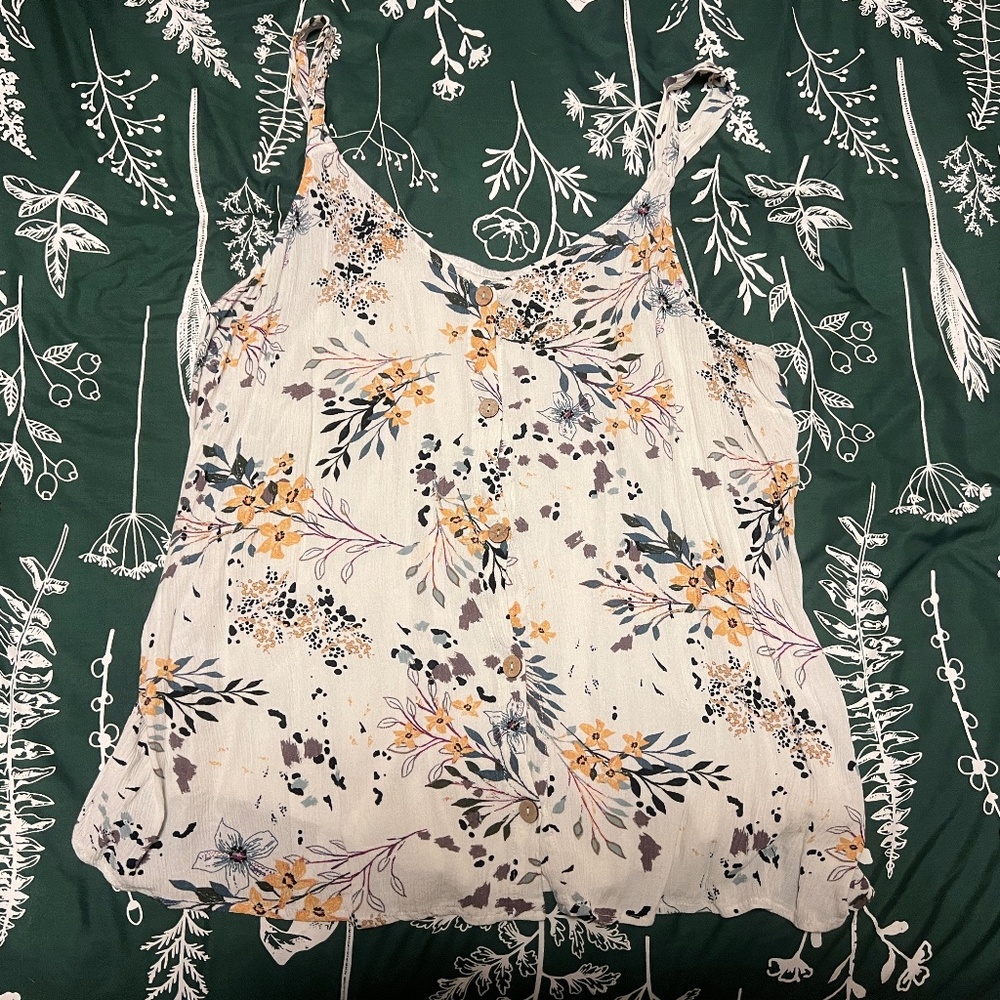 Maurice's 2X Women's Floral Top With Buttons